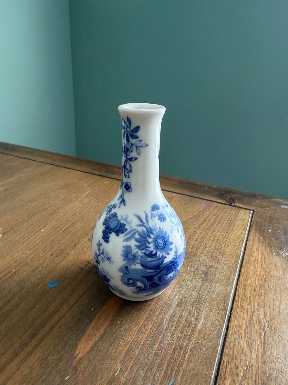 #39 Vintage spode bud vase